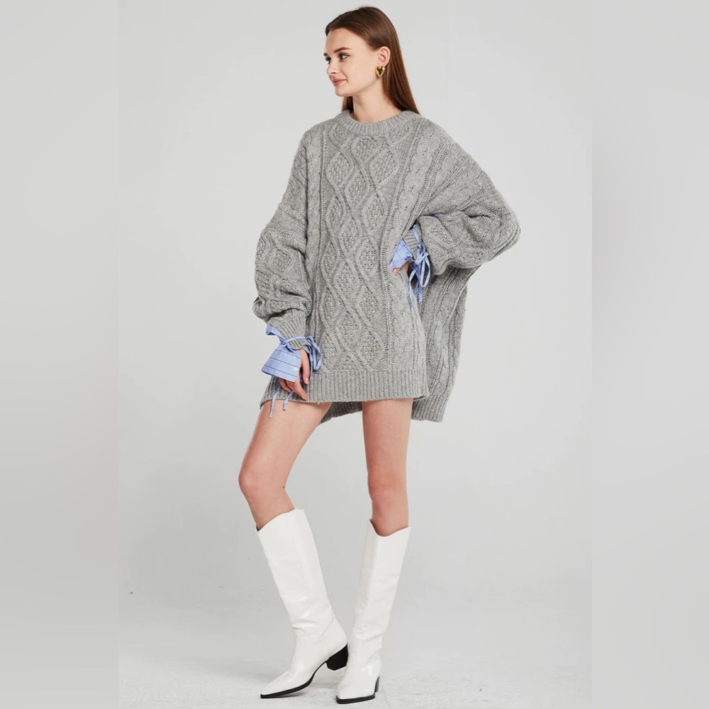 Oversized Cable Knit Sweater Size S/M